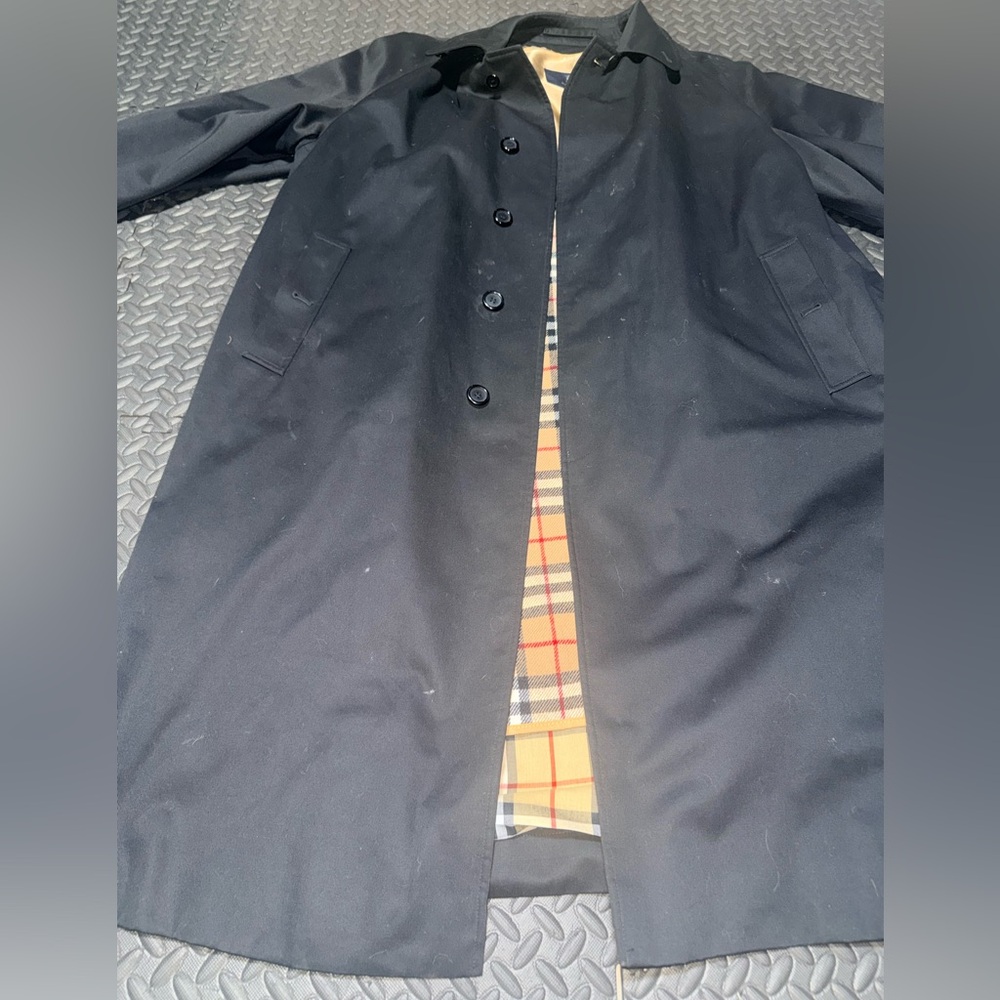 Burberry Black Trench Coat - Picture 3 of 16